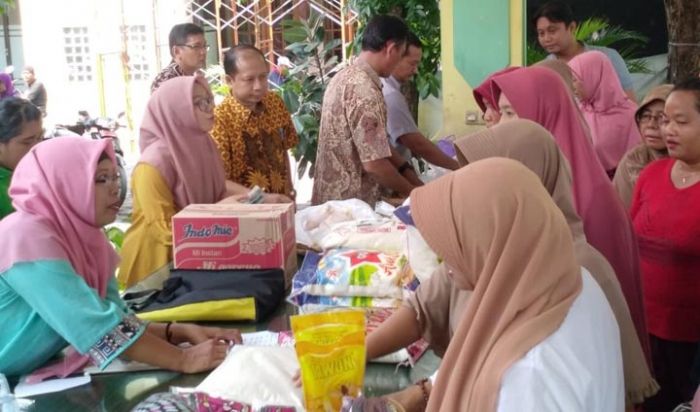 Operasi Pasar Disdag Surabaya Mampu Tekan Harga Bapokting Jelang Nataru