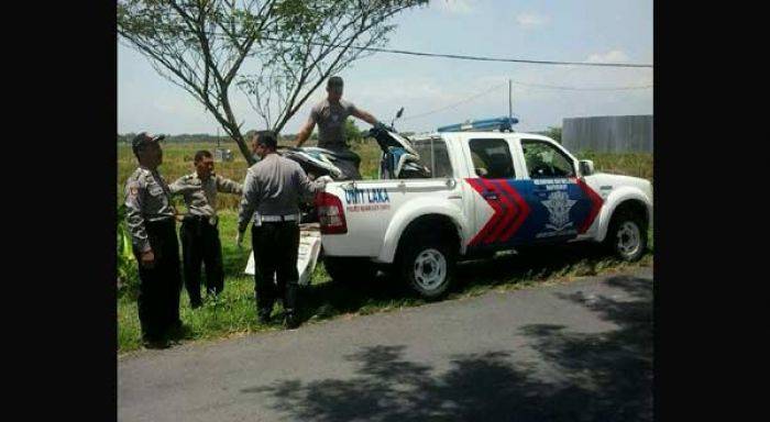 Kecelakaan di Raya Paron Ngawi: Nyalip, Senggolan, Pelajar SMA Tewas