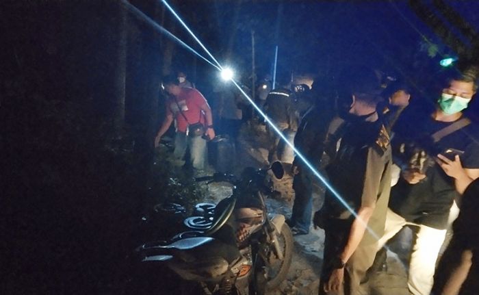 Razia Jebakan Tikus Listrik, Polres Ngawi Temukan Ratusan Liter BBM di Kebun Jati