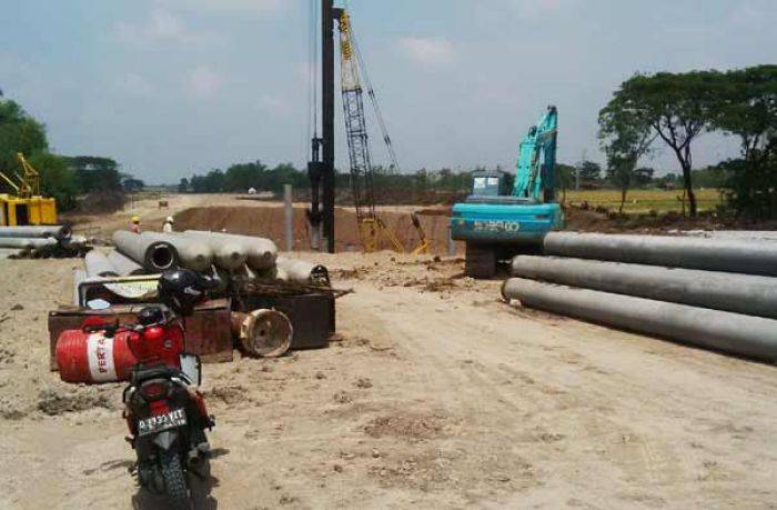 Banyak Tambang Ilegal Ditutup, Pembangunan Jalan Tol Ngawi Lamban