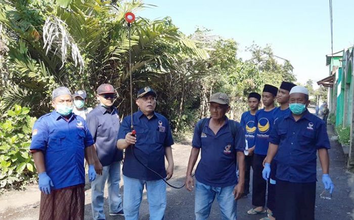 Kiai Halim Gelar Penyemprotan Disinfektan ke Pondok Wilayah Pasuruan Timur