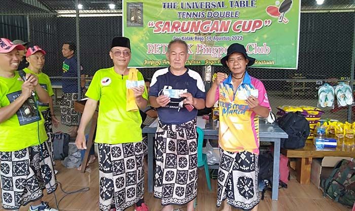 Sinyo Supit Hadiri Turnamen Tenis Meja Antarklub di GOR Kolakrejo Kediri