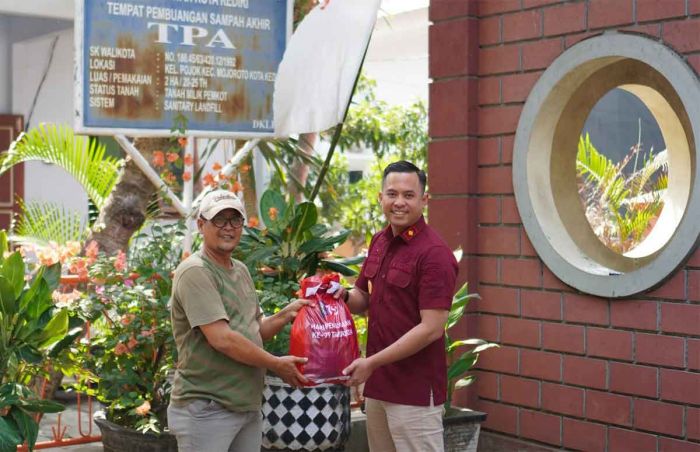 Peringati Hari Pengayoman ke-79, Kantor Imigrasi Kediri Gelar Baksos di TPA Klotok dan Desa Grogol