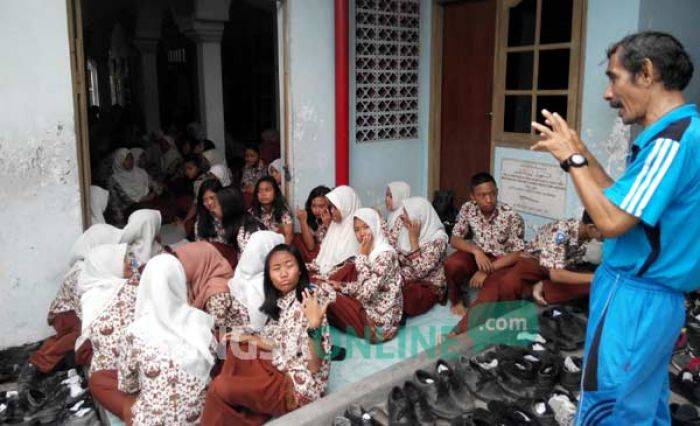 SMPN 1 Kota Mojokerto Dilanda Kesurupan Berkepanjangan, Orang Tua Resah
