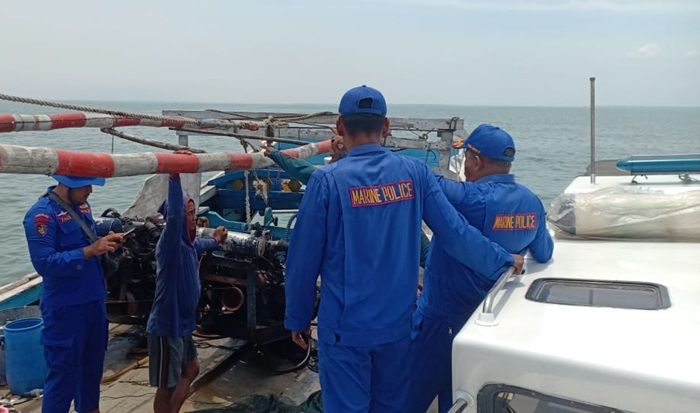 Pakai Trawl, 2 Kapal Ikan Asal Gresik dan Lamongan Diamankan Polairud Polres Bangkalan