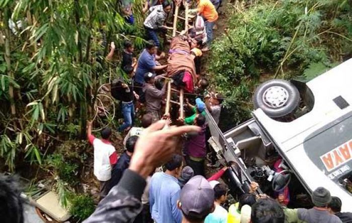 Pepisahan yang Berakhir Tragis, Rem Bus Blong saat Menuju Grojogan Sewu Tawangmangu