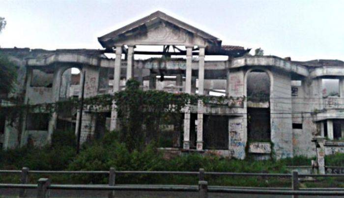 Misteri Rumah Hantu Darmo di Surabaya yang bikin Penasaran