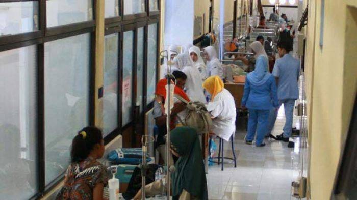 Pasien DBD di Jombang Membludak, Terpaksa Dirawat di Lorong Rumah Sakit
