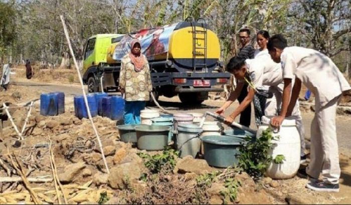 Bupati Banyuwangi Tetapkan Status Tanggap Darurat Kekeringan, BPBD dan PUDAM Kirim Air Bersih
