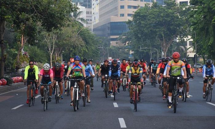 Ratusan Prajurit Korem Gowes Keliling Surabaya