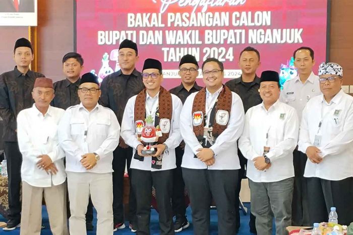 Gus ibin dan Mas Ausaf Daftar ke KPU Nganjuk