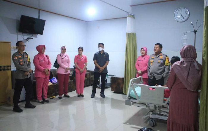 Polres Ngawi Lakukan Hospital Visit pada Anggota yang Sakit