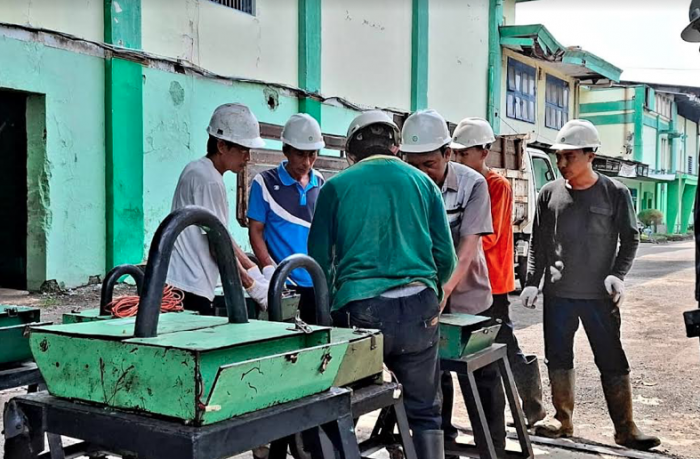 Disperdagin Kota Kediri Lakukan Tera Ulang DCS di Pabrik Gula