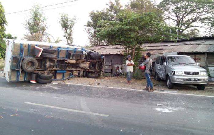 Diseruduk Truk dan Ditabrak Mobil, Pengendara Motor di Lamongan Tewas