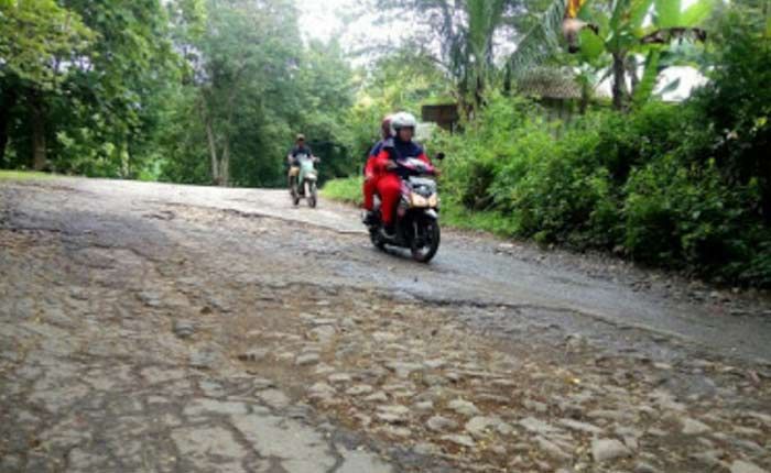 ​Warga Senori Berharap Pemkab Tuban Tuntaskan Pembangunan Jalan di Tapal Batas