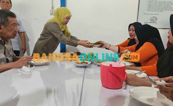 Bersama Karyawan PT Kedawung, Khofifah Dukung dan Lindungi Industri Manufaktur Penyerap Tenaga Kerja