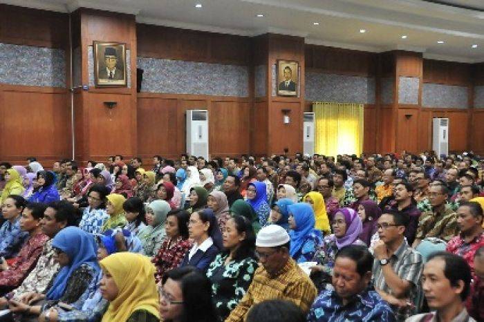 Walikota Surabaya : Siswa Harus Diajarkan Bekerja Keras dan Ulet