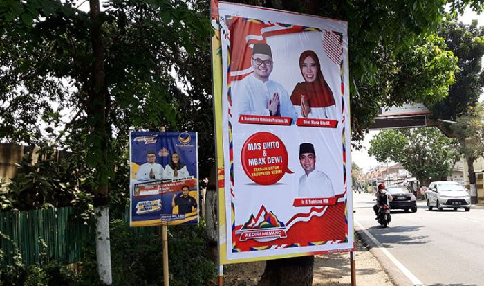 Gambar Dhito-Dewi Marak, Banner Dukungan dari Mantan Bupati Kediri Sutrisno Menjadi Perhatian