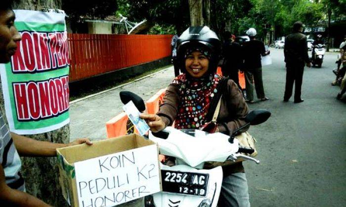 Tak Dibantu Pemkab, FHK2I Bondowoso Galang Koin untuk Bekal Demo ke Istana Presiden