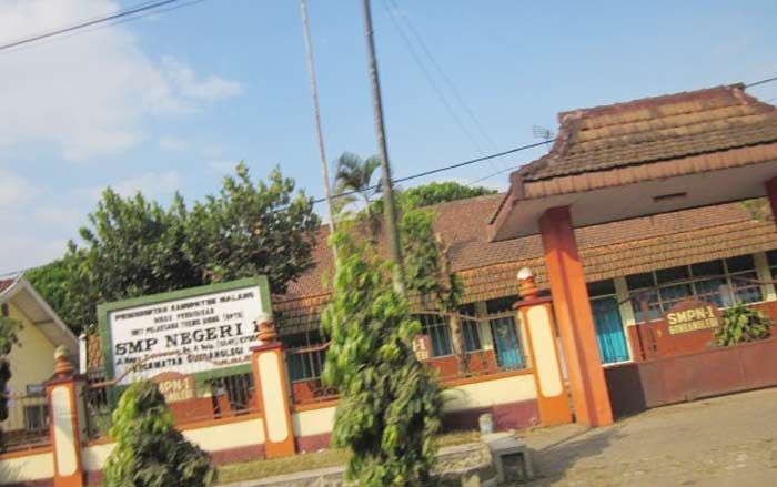 ​Akui Langgar Perpres, Kepala SMP di Malang Siap Dipenjara