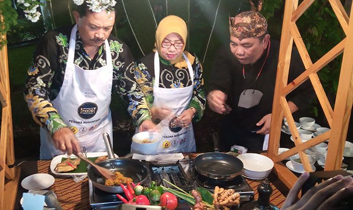 Hadiri Archipelago Food Festival, Wali Kota Madiun dan Wakilnya Demo Masak Menu Nusantara