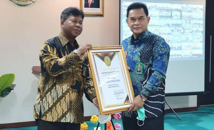 Herri Swantoro, Ketua PT Surabaya Raih Juara 1 Kategori Terbaik & Terfavorit Kompetisi PTSP Nasional