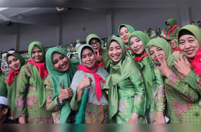 712 Emak-emak Muslimat Asal Tuban Meriahkan Harlah ke-73 di GBK