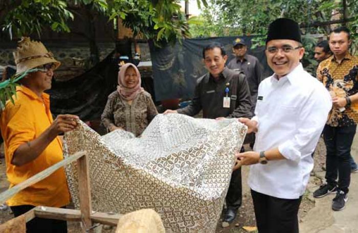 Boyong Karya Perajin Lokal, Banyuwangi Unjuk Gigi di IFW Jakarta