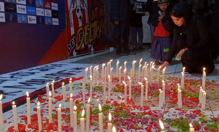 Ribuan Suporter di Sidoarjo Gelar Doa Bersama untuk Korban Tragedi Kanjuruhan, Ada Lara Silvy