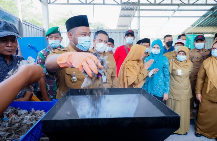 Pemkab Gresik Dongkrak PAD dari Pungutan Retribusi Sampah Rumah Tangga 