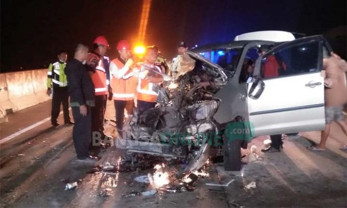 Pengasuh Ponpes Kyai Mojo Jombang Kecelakaan di Tol Ngawi-Solo