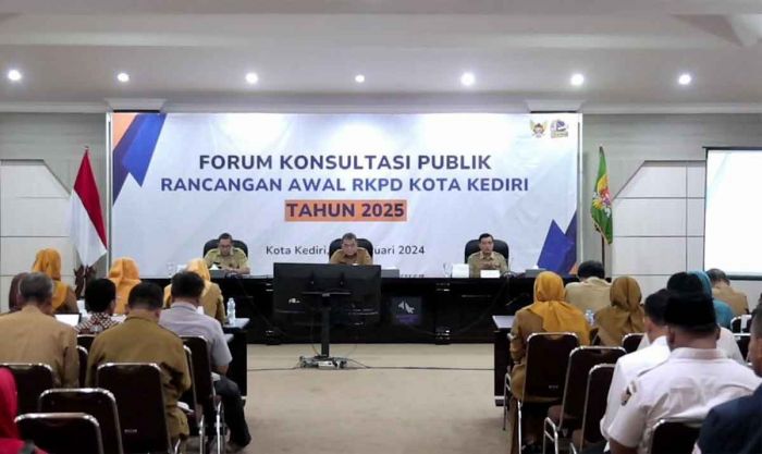 Di Forum Konsultasi Publik RKPD 2025, Pj Wali Kota Kediri Harapkan Saran dari Masyarakat