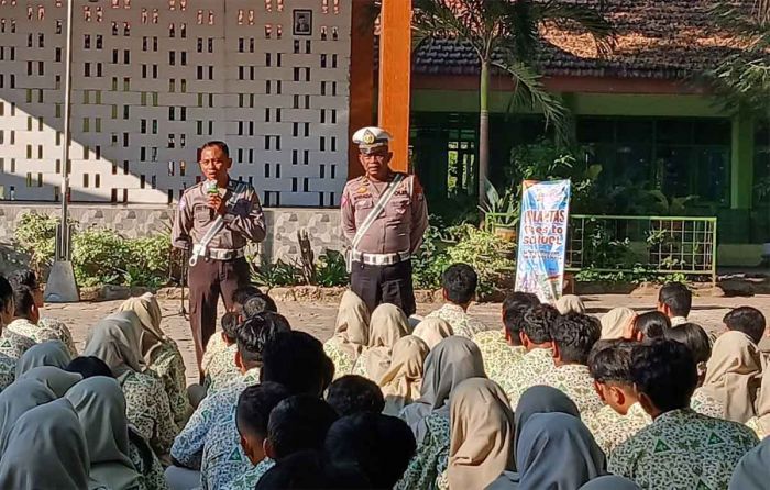 Satlantas Polres Madiun Kota Gelar Sosialisasi di SMAN 4