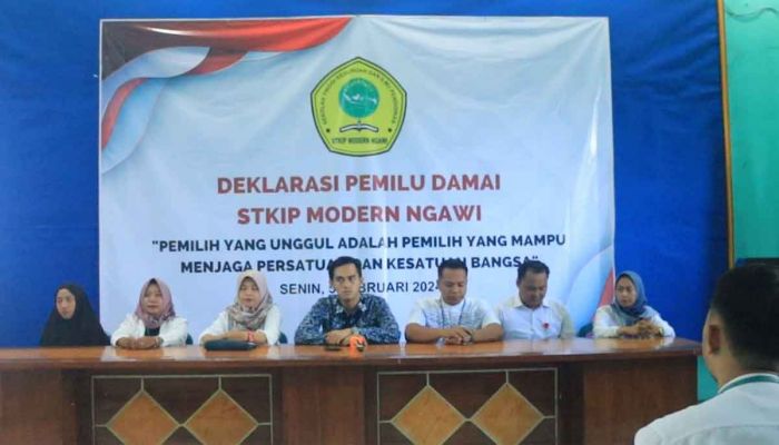Tolak Politik Praktis di Lingkungan Kampus, STKIP Modern Ngawi Gelar Deklarasi Pemilu Damai