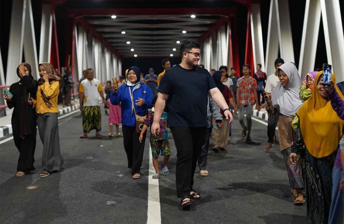 Bupati Kediri Tinjau Kesiapan Jembatan Jongbiru Jelang Difungsikan