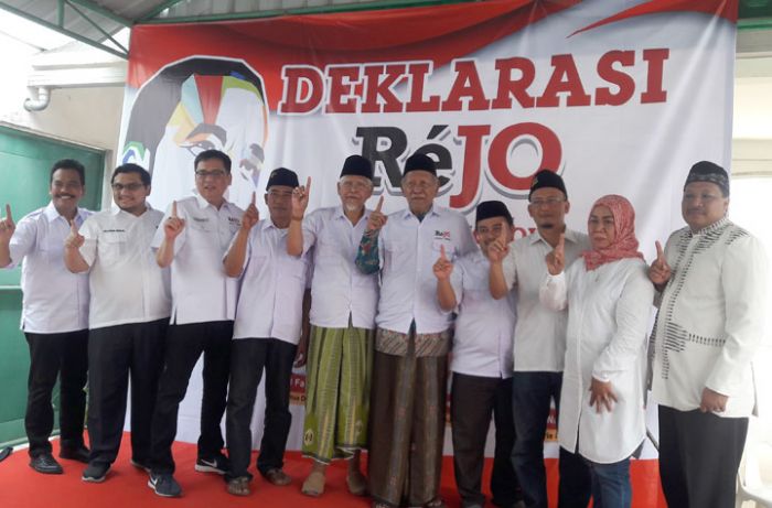 Deklarasi Relawan Jokowi Gresik, Kiai Robbach: NU akan Hancur Kalau Jokowi-Ma