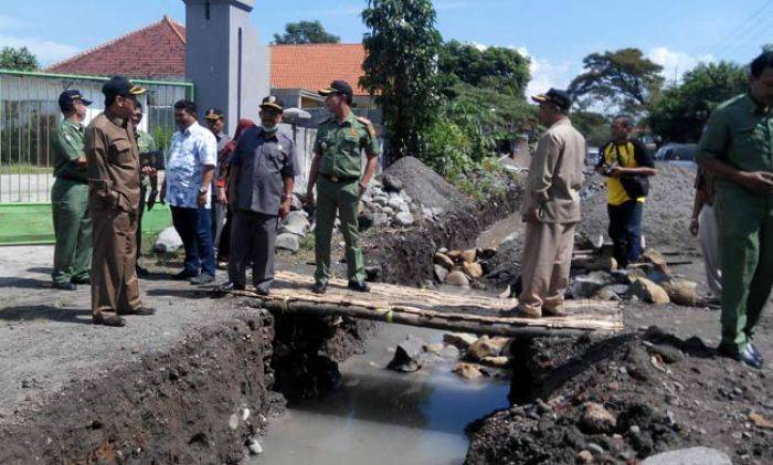 Didatangi Komisi C DPRD, Pagar KUD di Desa Bareng Jombang akan Dibongkar