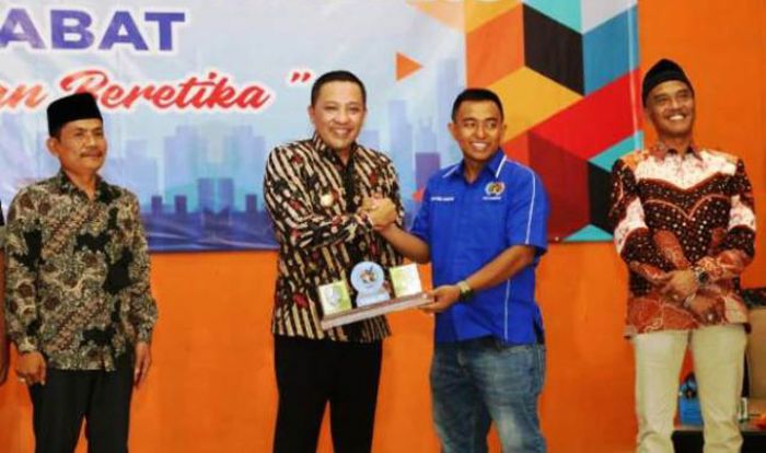 Ketua PWI Sampang Dilantik, Bupati Minta Wartawan Promosikan Sampang Secara Positif