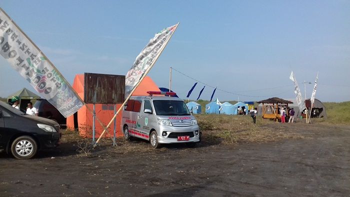 ​Wawali Probolinggo Kenalkan Pantai Permata Lewat Camping