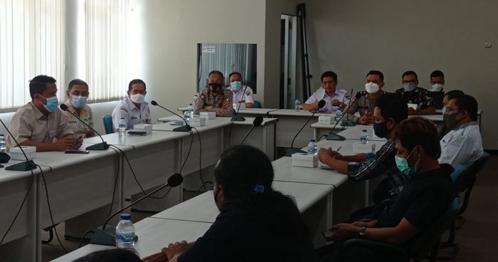 Didatangi PKL, Pemkab Kediri Kaji Pembukaan Kawasan Simpang Lima Gumul
