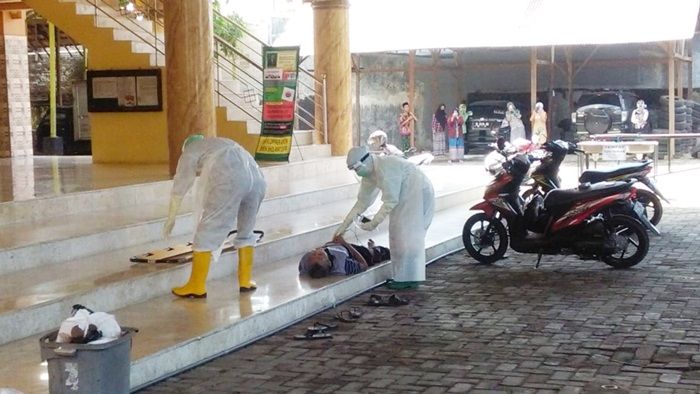 Miliki Riwayat Sakit Jantung, Warga Kraton Bangkalan Ditemukan Meninggal di Teras Masjid