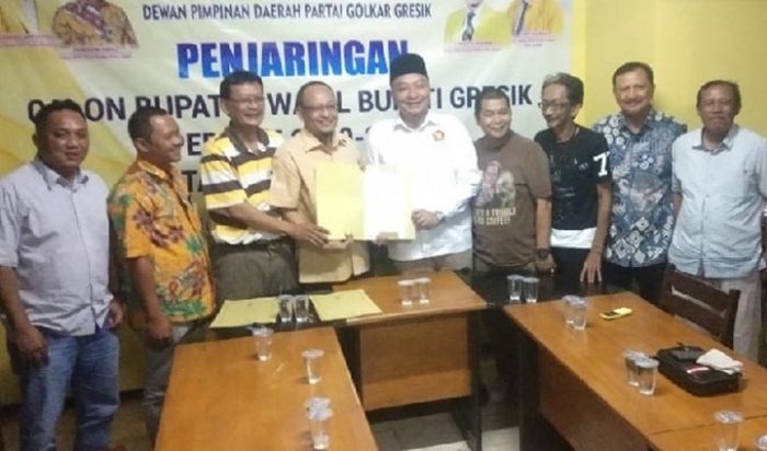 Ketua Gerindra Ambil Formulir Pendaftaran Bacabup Gresik Lewat DPD Golkar 