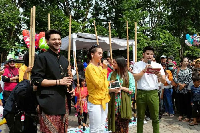Jelang HUT ke-30, ANTV Datangkan Artis Bollywood Nakusha Mahhi Vij dan Mishal Raheja di Sidoarjo