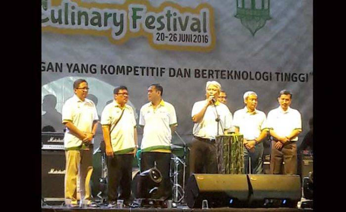 Ribuan Warga Jubeli Gresik Culinary Festival 