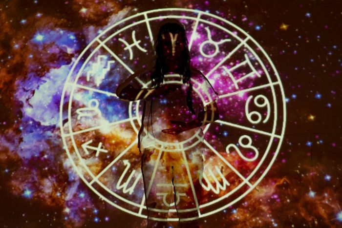 Ramalan Zodiak Jumat 16 Agustus 2024: Leo Bertengkar Random, Scorpio Bantu Keluarga