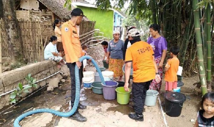 Wilayah Jember Kekeringan, Truk Tangki Air Bersih BPBD Mulai Bergerak