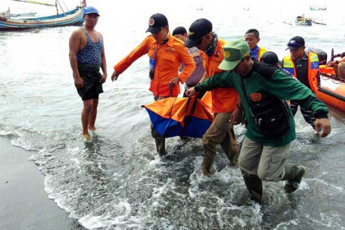 Penemuan Mayat Perempuan Hebohkan Warga Pesisir Banyuputih Situbondo