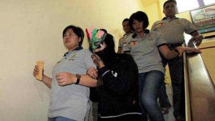 Polisi Bongkar Prostitusi Online di Surabaya, Kali Ini Dikendalikan Pekerja Salon