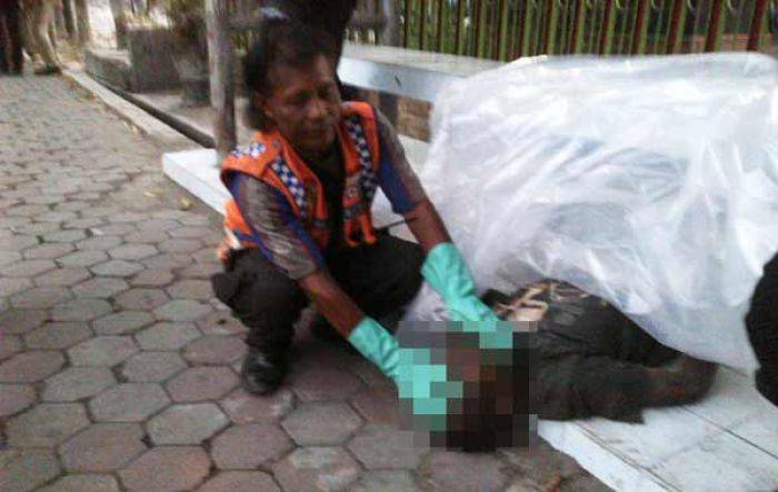 Penemuan Mayat di Halte Jalan Jayanegara Mojokerto Gemparkan Warga