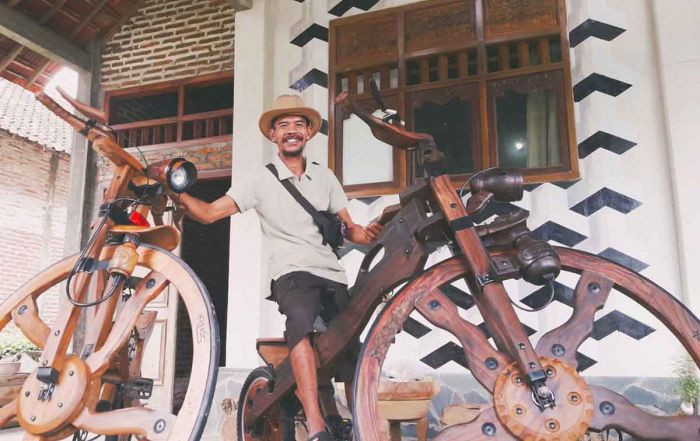 Sepeda Kayu Unik Berusia 2 Tahun dari Tulungagung ini Ditawar Kolektor Rp20 Juta